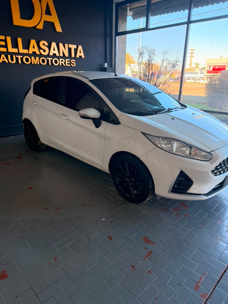 Ford Fiesta SE PLUS — foto 3